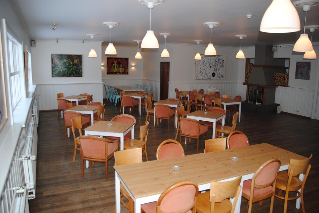 Hotel Sveinbjarnargerdi Svalbarthseyri Екстер'єр фото