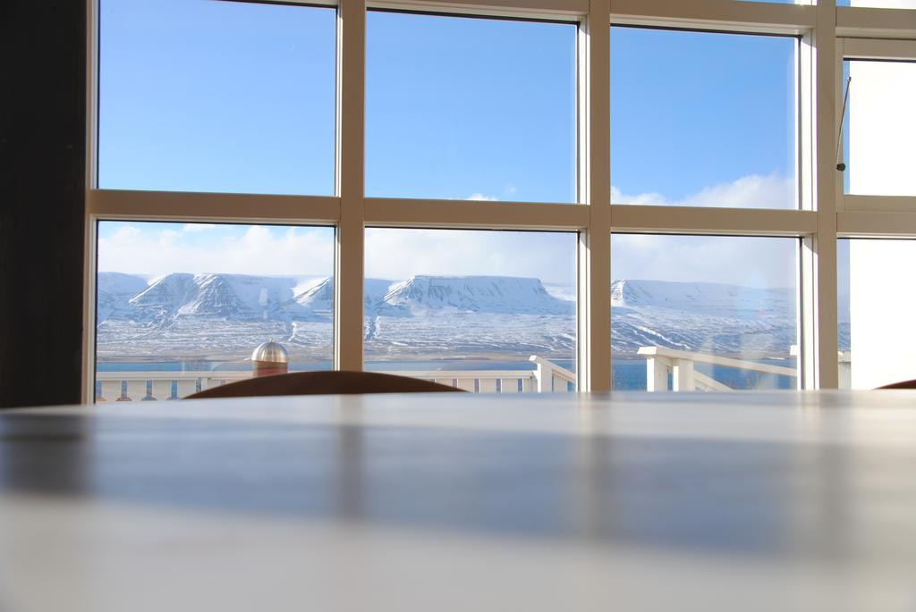 Hotel Sveinbjarnargerdi Svalbarthseyri Екстер'єр фото